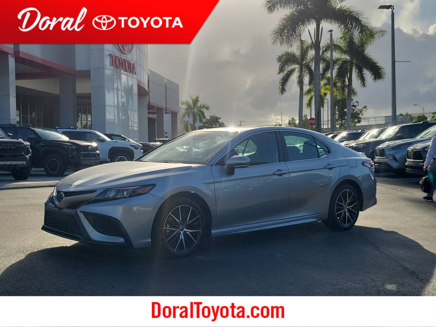 2024 Toyota Camry SE — Sedan — 18,411 mi — Doral, FL