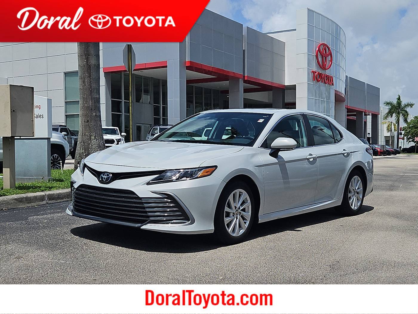 2024 Toyota Camry LE — Sedan — 14,296 mi — Doral, FL