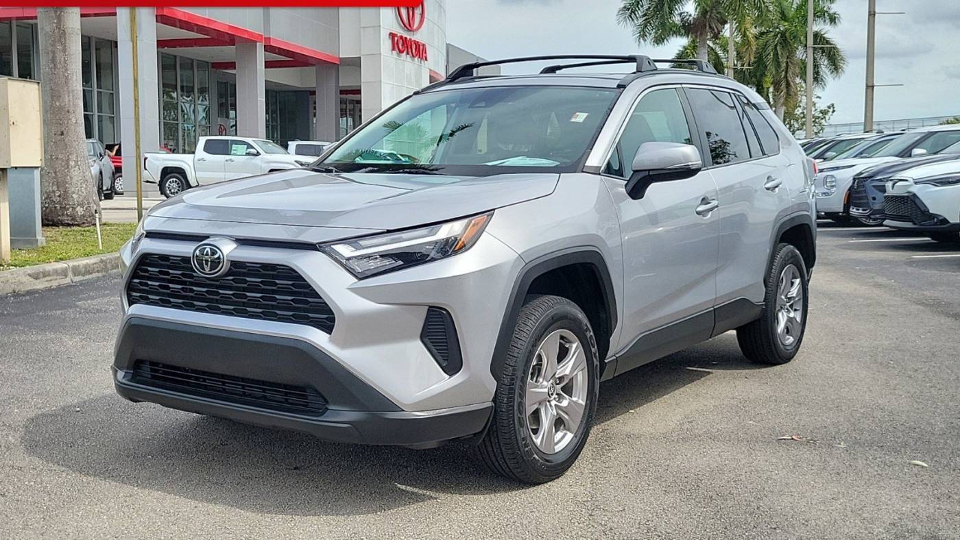 2022 Toyota RAV4 XLE — SUV — 19,207 mi — Doral, FL