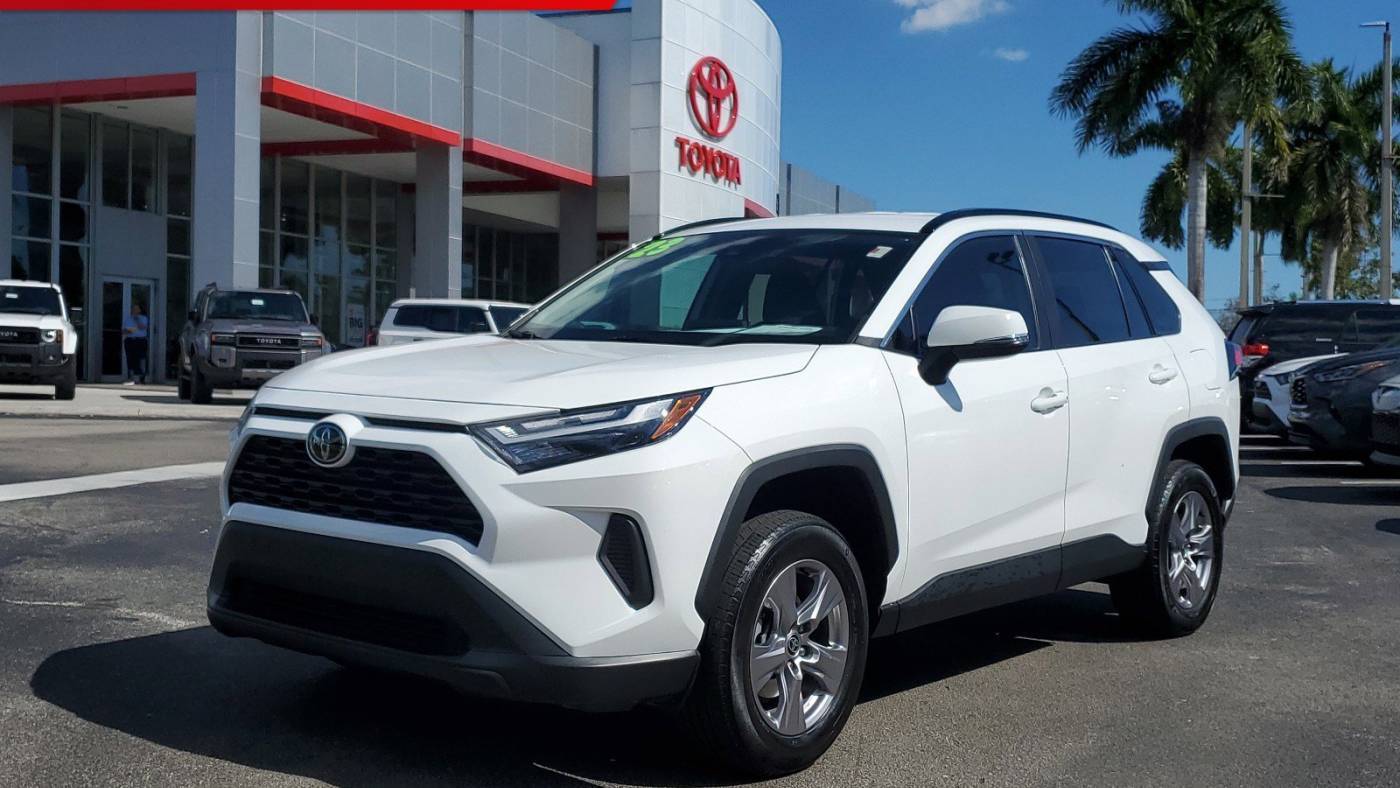 2023 Toyota RAV4 XLE — SUV — 19,433 mi — Doral, FL