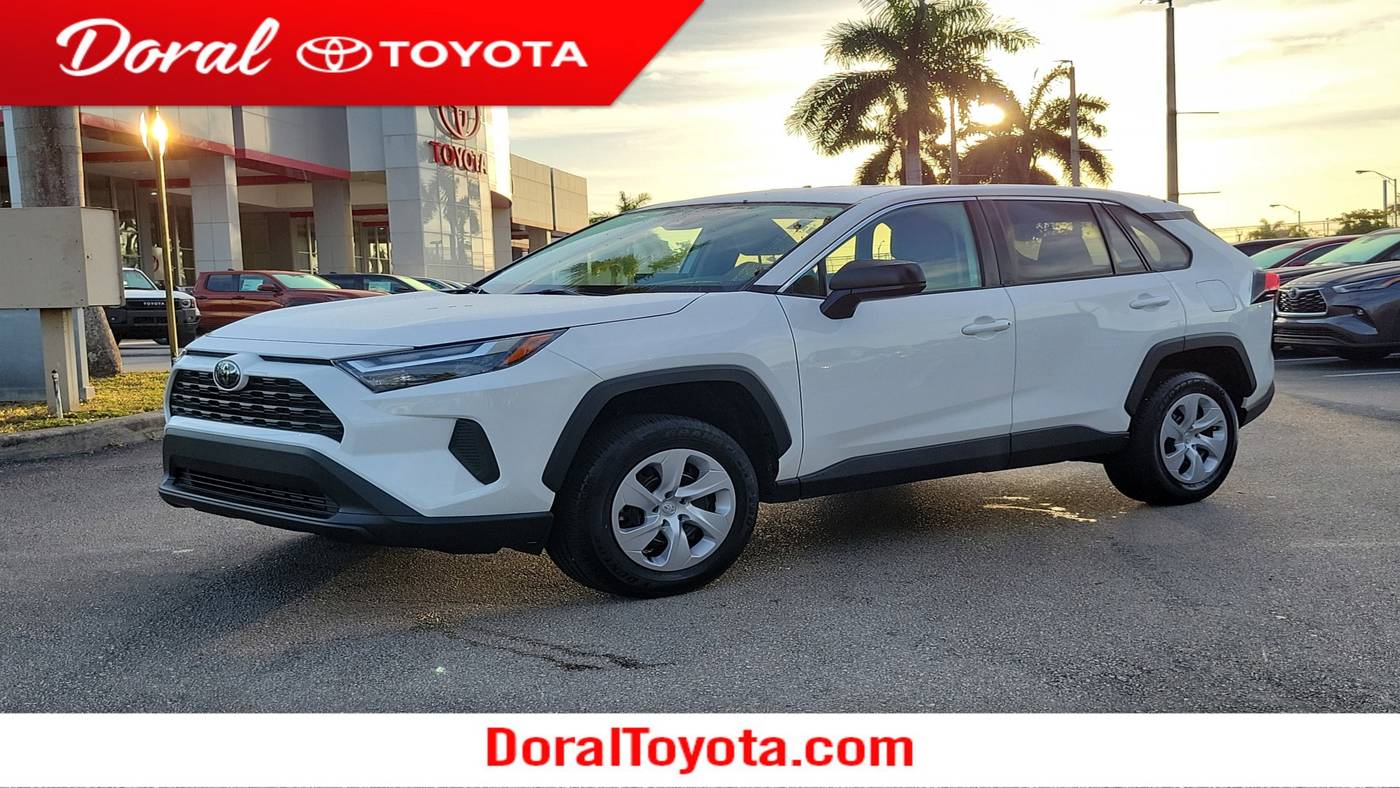 2024 Toyota RAV4 LE — SUV — 4,894 mi — Doral, FL