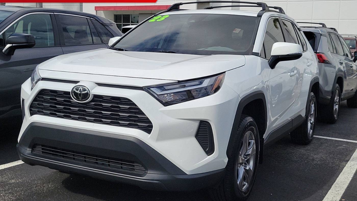 2024 Toyota RAV4 XLE — SUV — 17,733 mi — Doral, FL