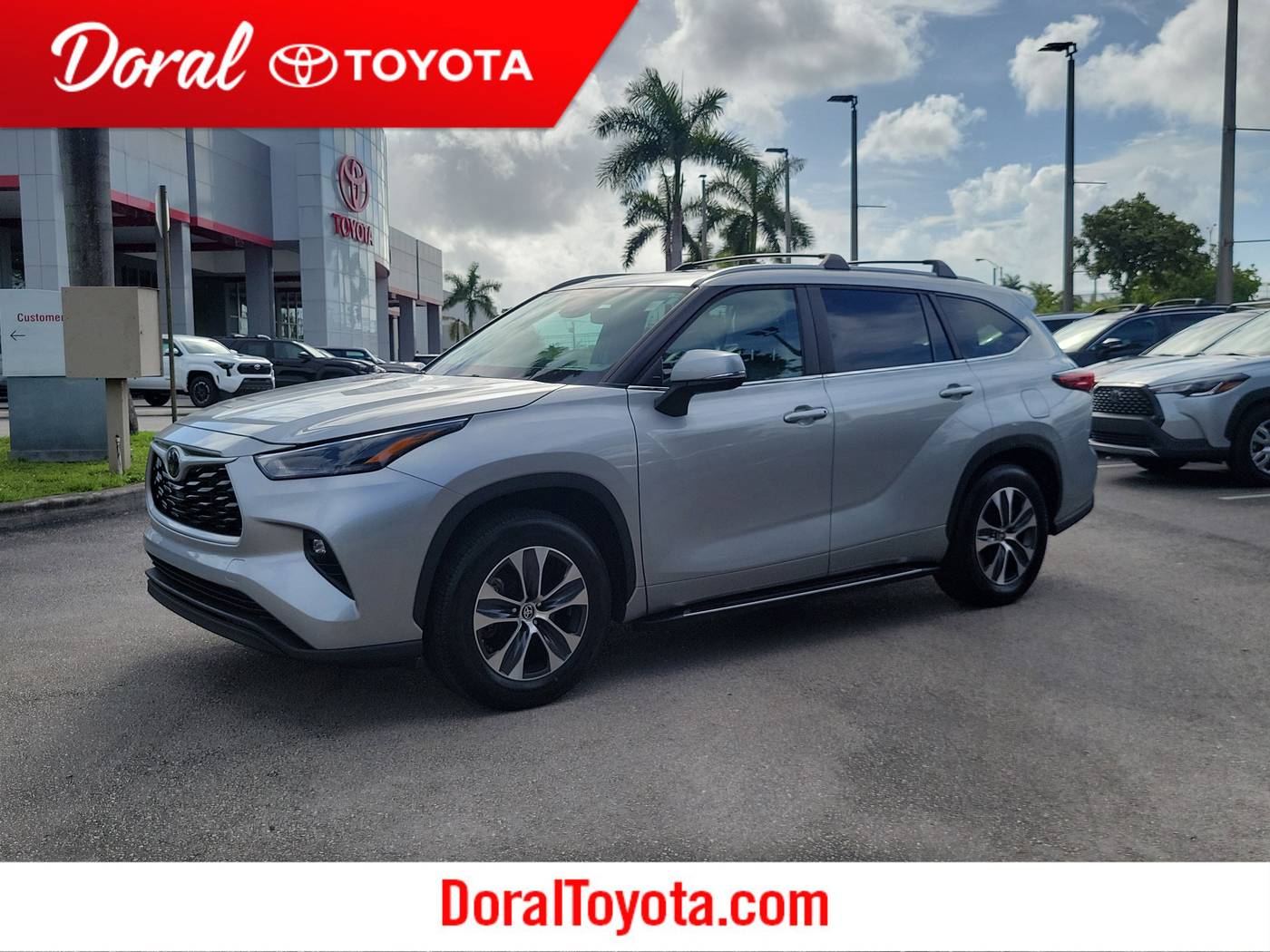 2023 Toyota Highlander XLE — SUV — 11,765 mi — Doral, FL