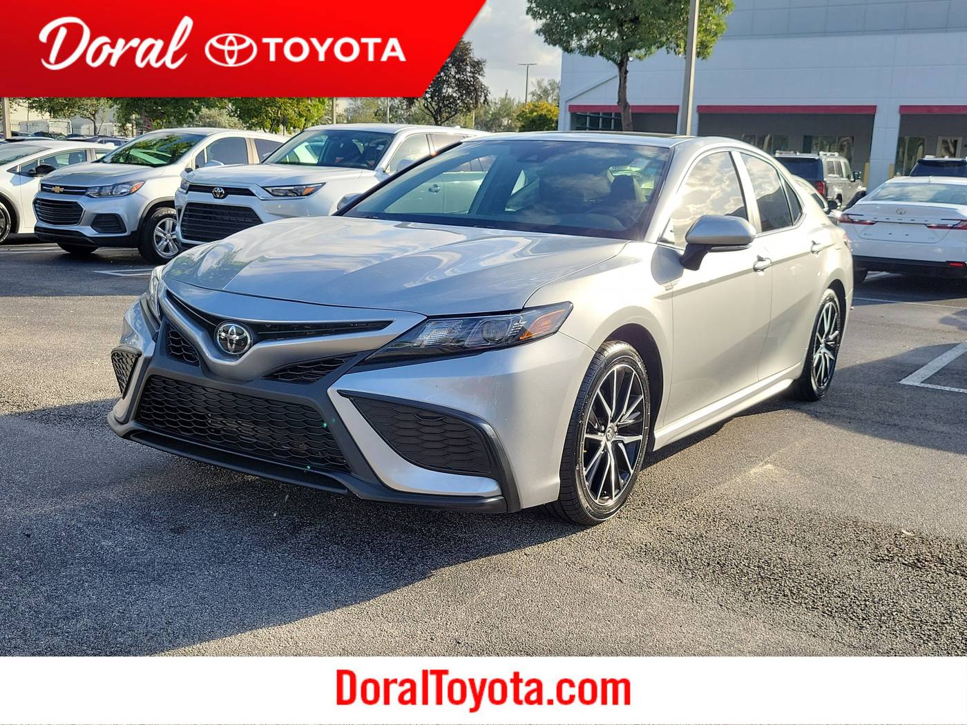 2024 Toyota Camry SE — Sedan — 19,598 mi — Doral, FL