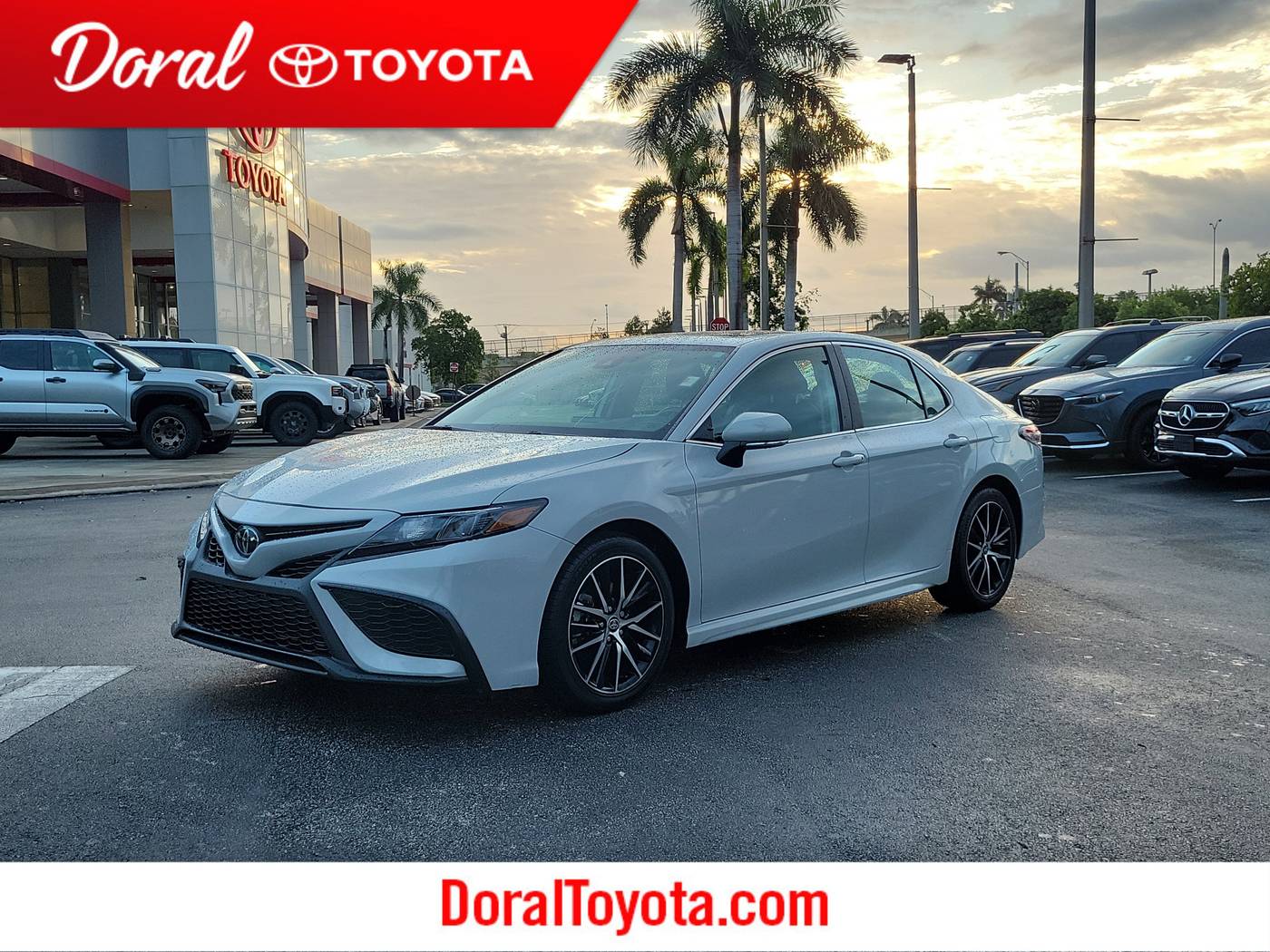 2024 Toyota Camry SE — Sedan — 33,024 mi — Doral, FL