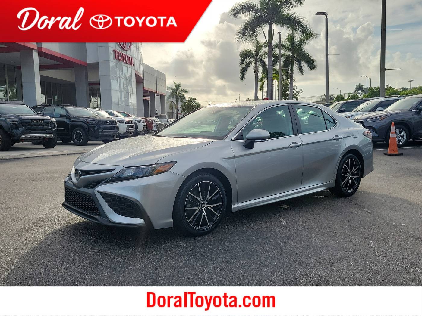 2022 Toyota Camry SE — Sedan — 24,756 mi — Doral, FL