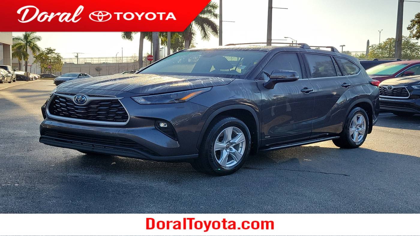 2022 Toyota Highlander Hybrid LE — SUV — 29,858 mi — Doral, FL