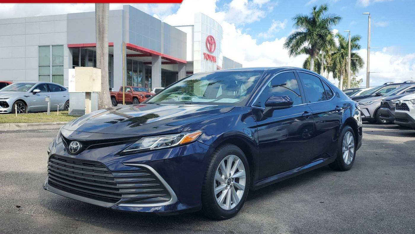 2022 Toyota Camry LE — Sedan — 37,097 mi — Doral, FL