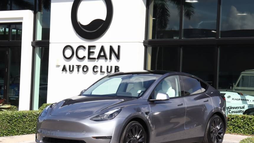 2025 Tesla Model Y Performance — SUV — 1,372 mi — Doral, FL