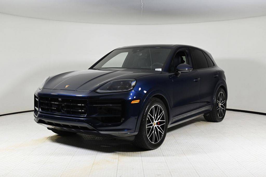 2025 Porsche Cayenne GTS — SUV — 1,461 mi — Coral Gables, FL