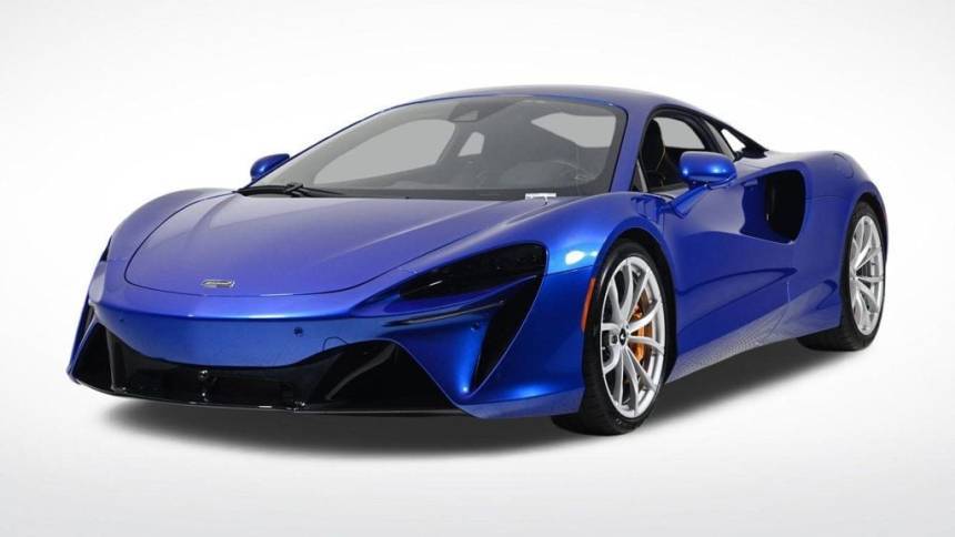 2023 McLaren Artura
