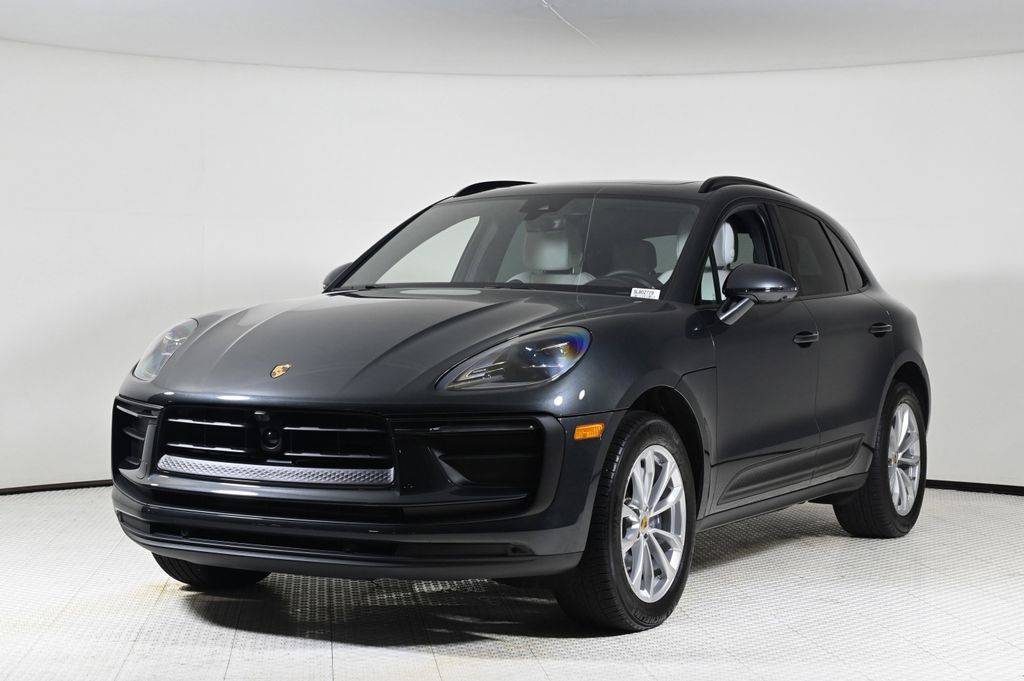 2025 Porsche Macan Macan — SUV — 2,923 mi — Coral Gables, FL