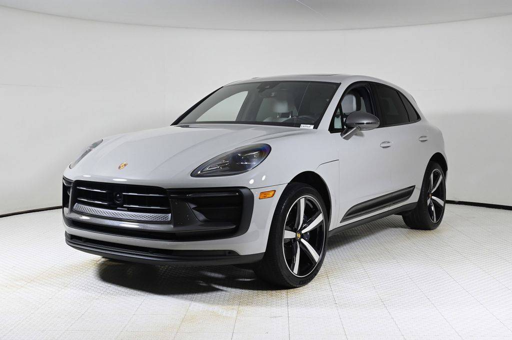 2025 Porsche Macan Standard — SUV — 2,750 mi — Coral Gables, FL