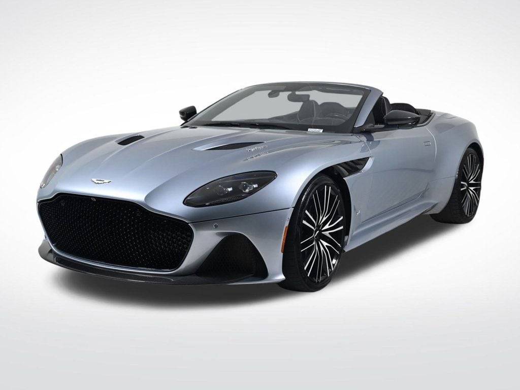 2020 Aston Martin DBS