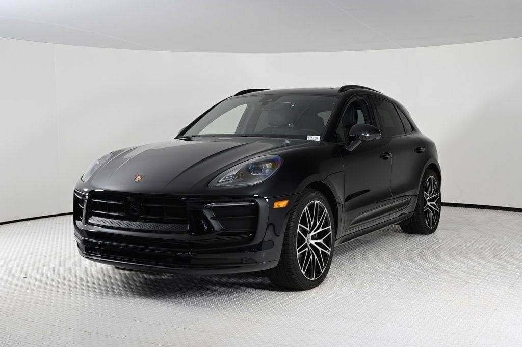 2024 Porsche Macan T — SUV — 4,512 mi — Coral Gables, FL