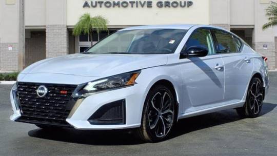 2025 Nissan Altima SR — Sedan — 7 mi — Doral, FL