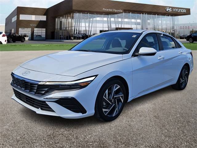 2025 Hyundai Elantra SEL Convenience — Sedan — 3,092 mi — Hialeah, FL