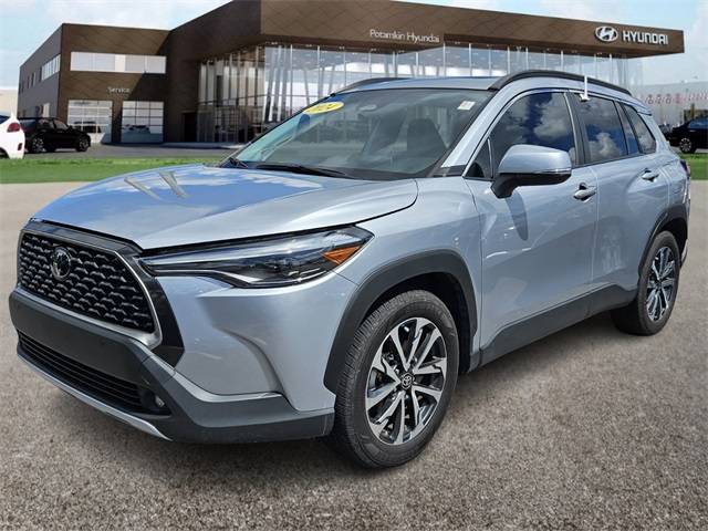 2024 Toyota Corolla Cross XLE — SUV — 19,209 mi — Hialeah, FL