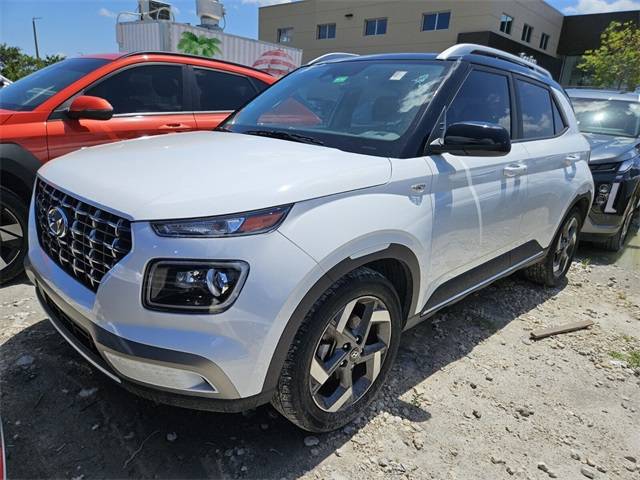 2023 Hyundai Venue Limited — SUV — 12,937 mi — Hialeah, FL