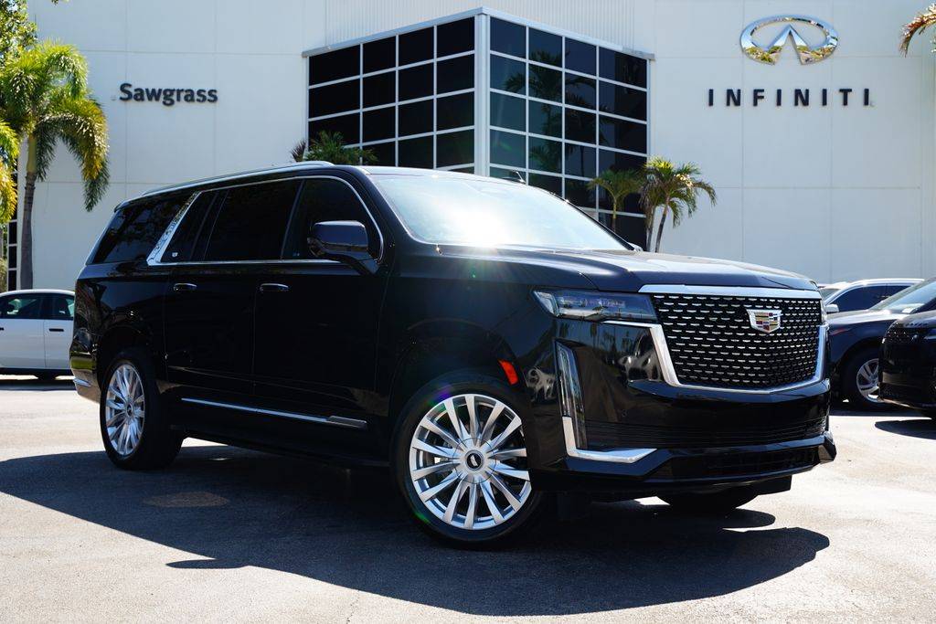 2023 Cadillac Escalade Luxury