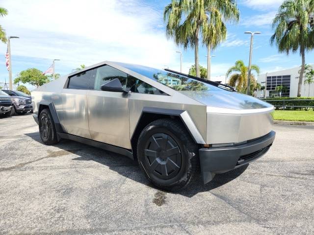 2024 Tesla Cybertruck Standard — Pickup Truck — 8,240 mi — Tamarac, FL