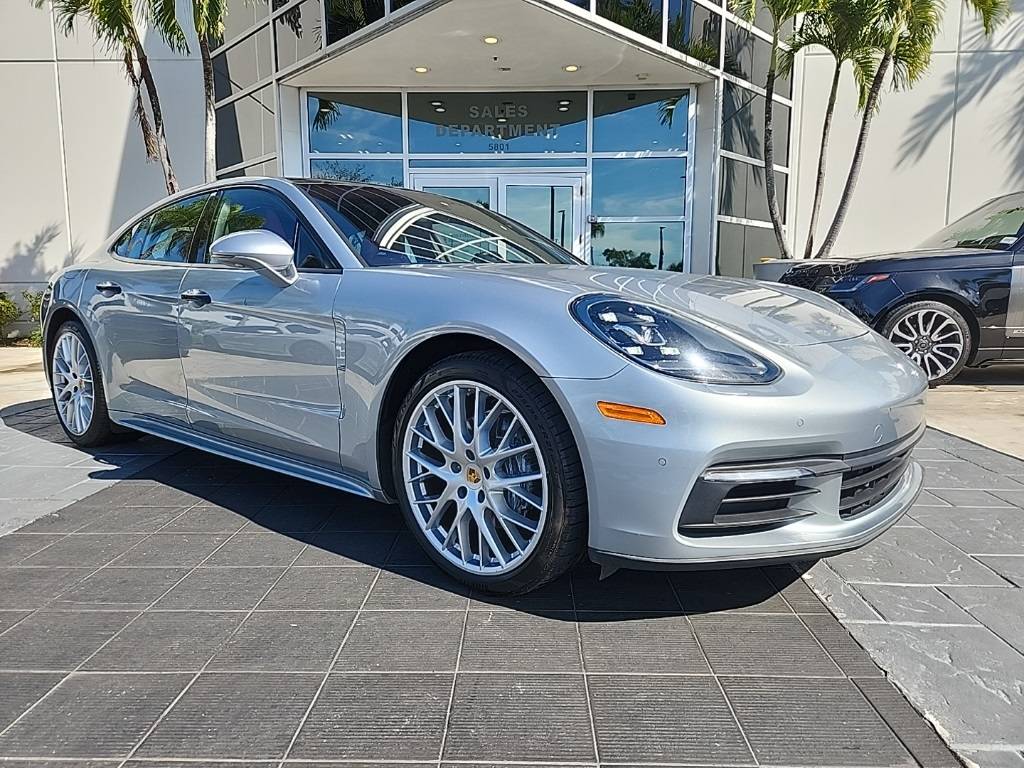 2020 Porsche Panamera