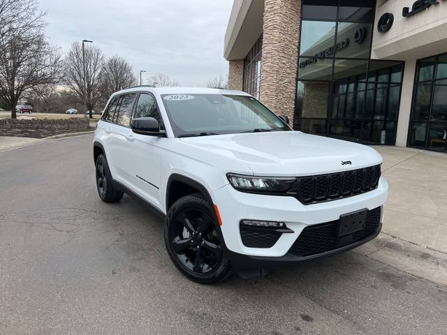2023 Jeep Grand Cherokee Limited — SUV — 28,866 mi — Centerville, OH