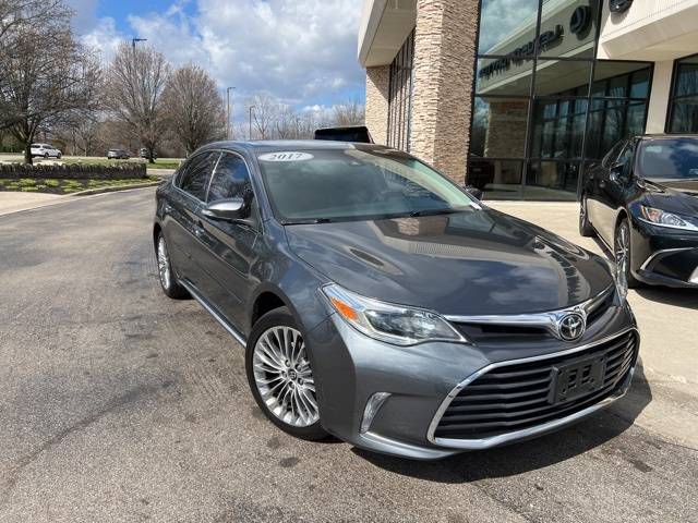 2017 Toyota Avalon Limited — Sedan — 106,938 mi — Centerville, OH