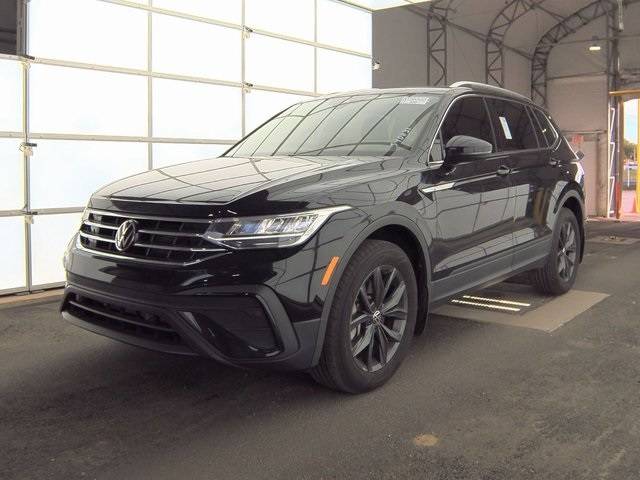 2023 Volkswagen Tiguan SE — SUV — 11,678 mi — Centerville, OH