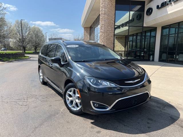 2018 Chrysler Pacifica Touring L — Minivan — 134,367 mi — Centerville, OH
