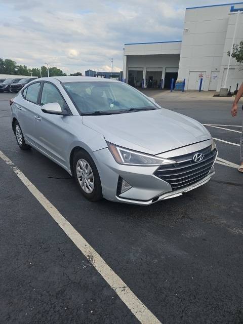 2019 Hyundai Elantra SE — Sedan — 120,221 mi — Cincinnati, OH