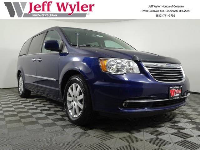 2016 Chrysler Town & Country Touring — Minivan — 110,230 mi — Cincinnati, OH