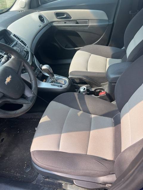 2012 Chevrolet Cruze LS — Sedan — 156,791 mi — Cincinnati, OH