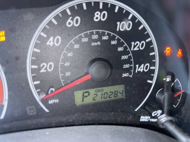 2010 Toyota Corolla Base — Sedan — 210,284 mi — Cincinnati, OH