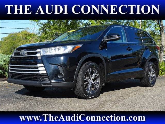 2017 Toyota Highlander LE V6 — SUV — 102,986 mi — Cincinnati, OH