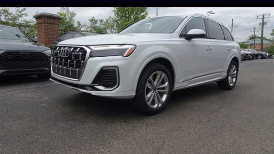 2025 Audi Q7 Premium — SUV — 3,637 mi — Cincinnati, OH