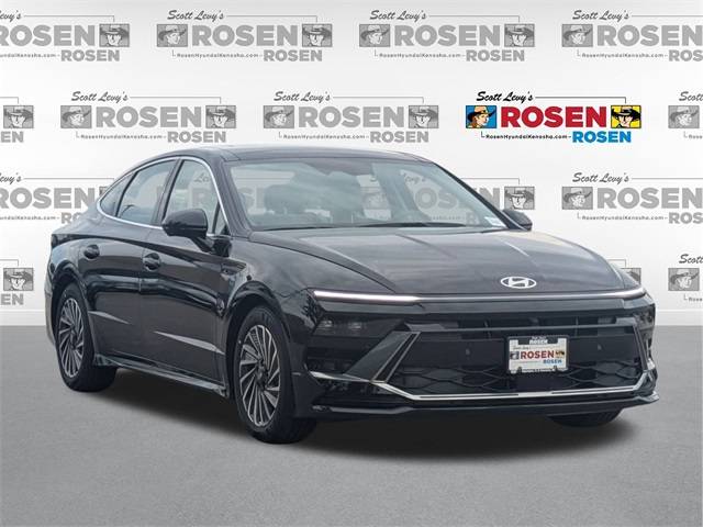 2025 Hyundai Sonata Hybrid Limited — Sedan — 1,160 mi — Kenosha, WI