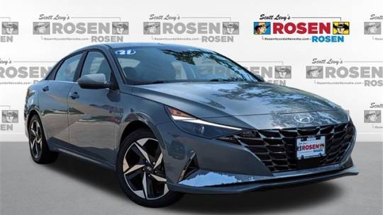 2021 Hyundai Elantra SEL — Sedan — 25,061 mi — Kenosha, WI