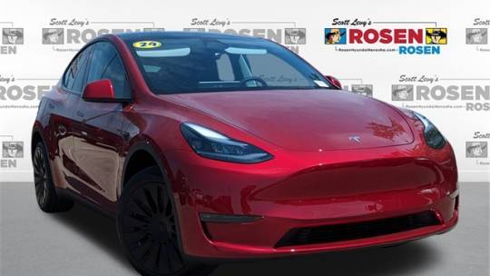 2024 Tesla Model Y Long Range — SUV — 2,760 mi — Kenosha, WI