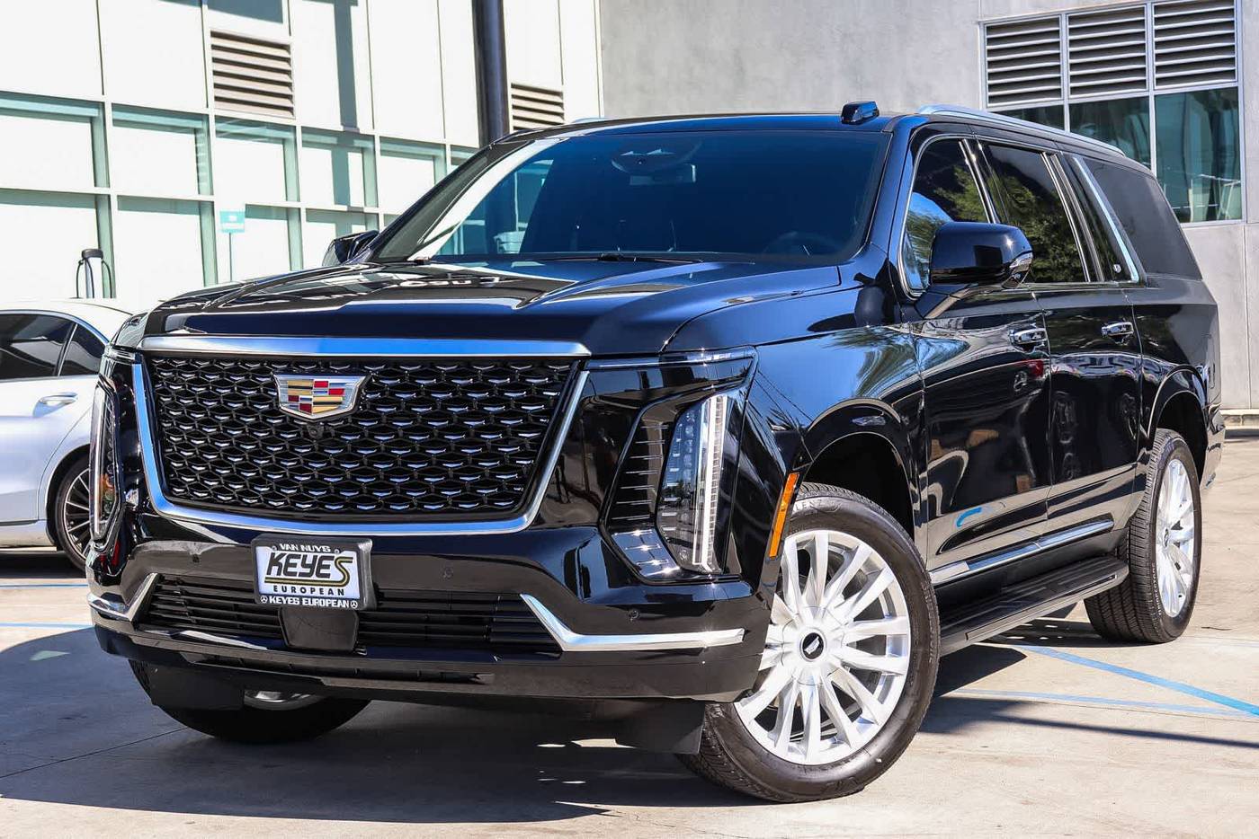 2025 Cadillac Escalade Luxury