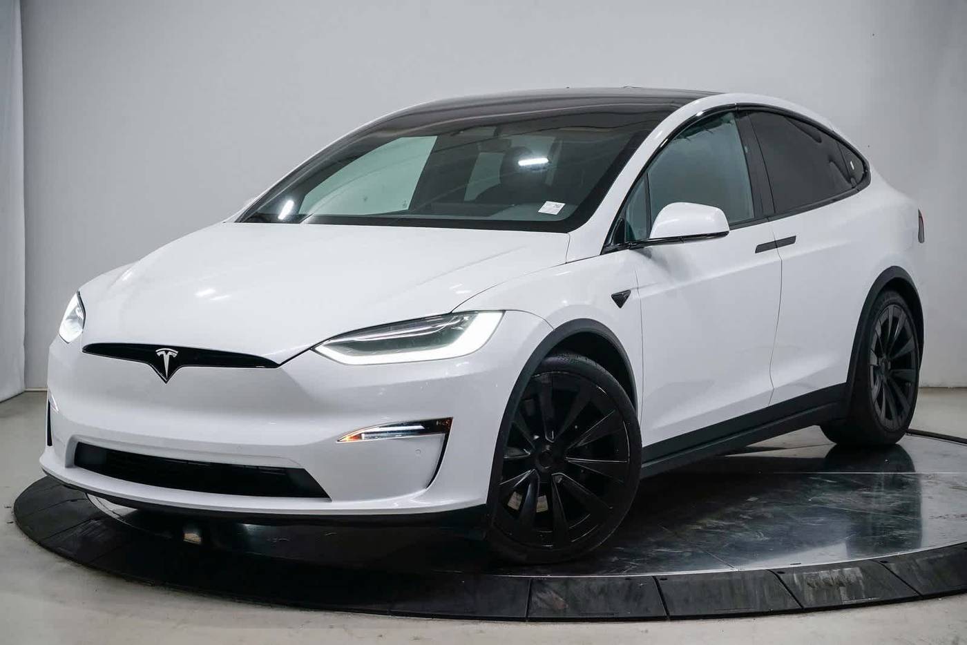 2022 Tesla Model X Plaid — SUV — 61,569 mi — Sherman Oaks, CA