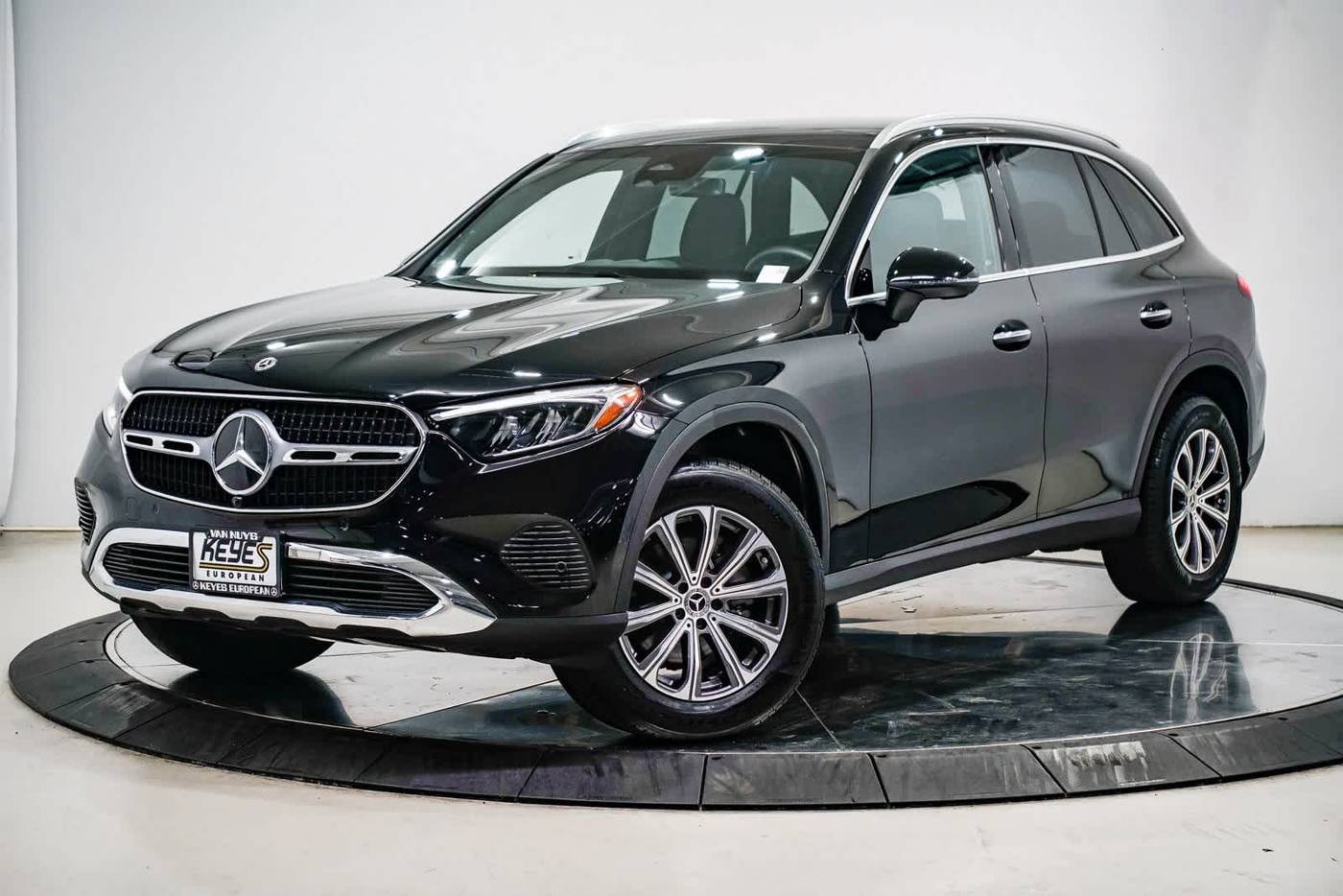 2025 Mercedes-Benz GLC GLC 300 — SUV — 7,664 mi — Sherman Oaks, CA