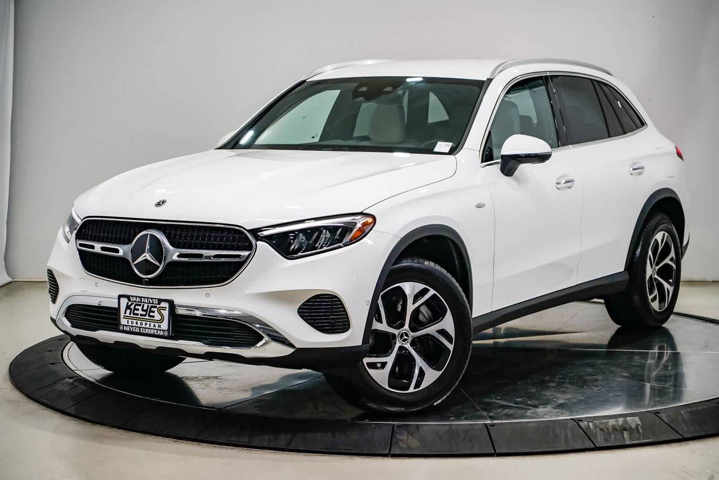 2025 Mercedes-Benz GLC GLC 350e — SUV — 4,003 mi — Sherman Oaks, CA