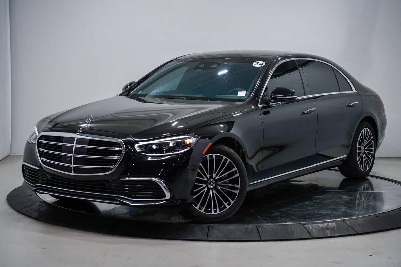 2024 Mercedes-Benz S-Class S 580 — Sedan — 967 mi — Sherman Oaks, CA