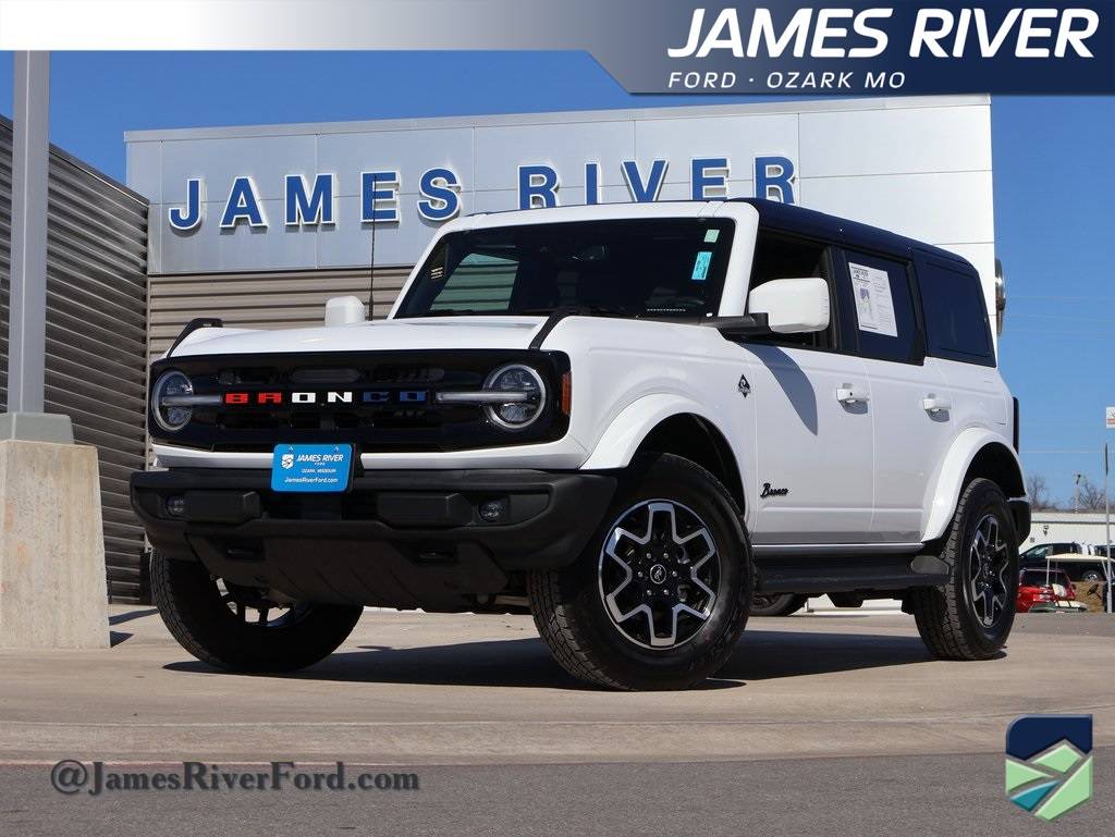 2025 Ford Bronco Outer Banks