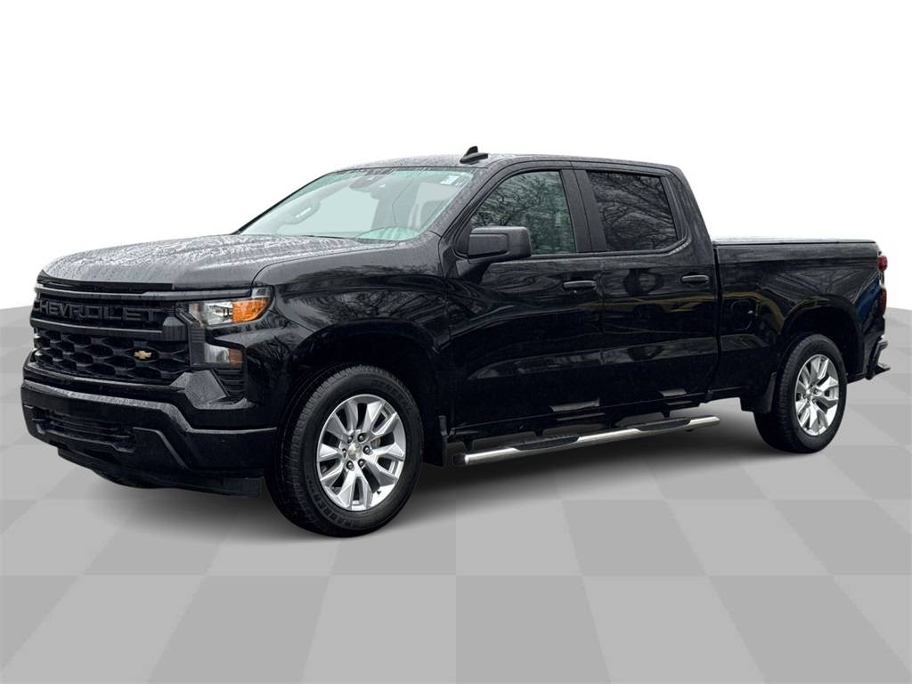 2023 Chevrolet Silverado 1500 Custom — Pickup Truck — 32,609 mi — Cincinnati, OH