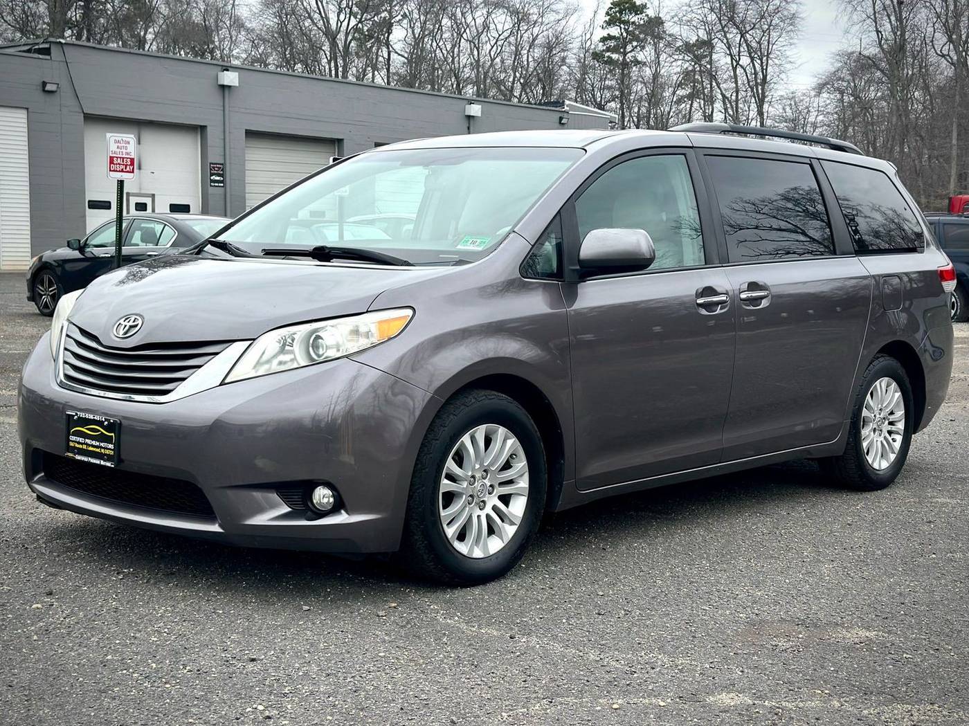 2011 Toyota Sienna XLE — Minivan — 210,778 mi — Lakewood, NJ