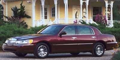 2001 Lincoln Town Car Signature — Sedan — 67,933 mi — Daytona Beach, FL