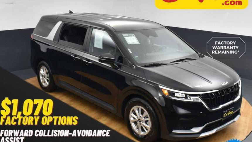 2024 Kia Carnival LX