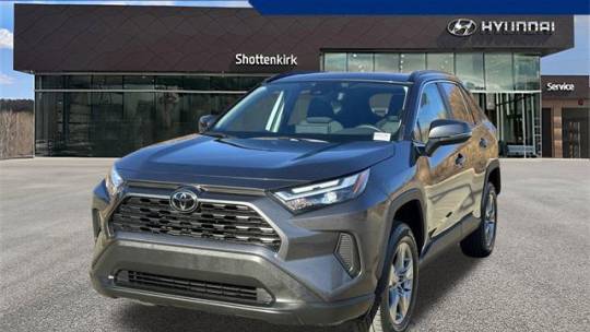 2022 Toyota RAV4 XLE — SUV — 35,510 mi — Canton, GA